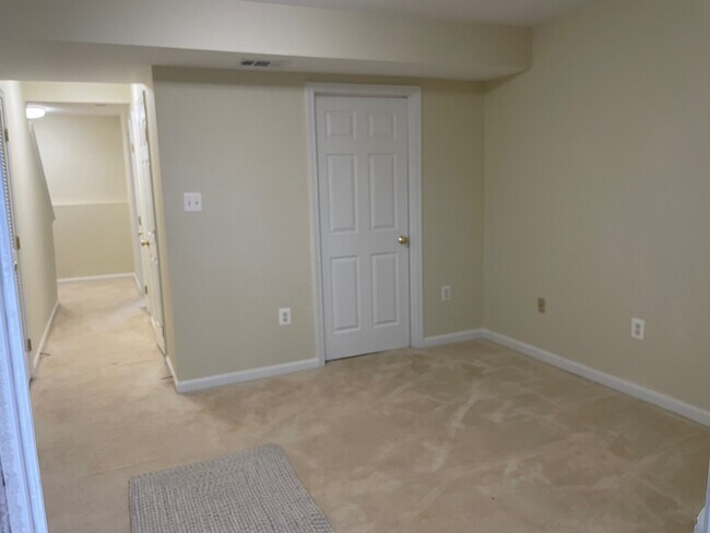 Building Photo - 14369 Newbern Loop