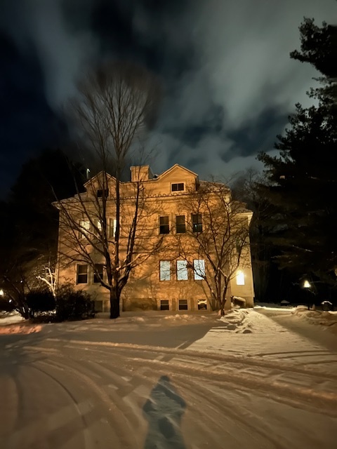 Building Photo - 45 Kancamagus Hwy