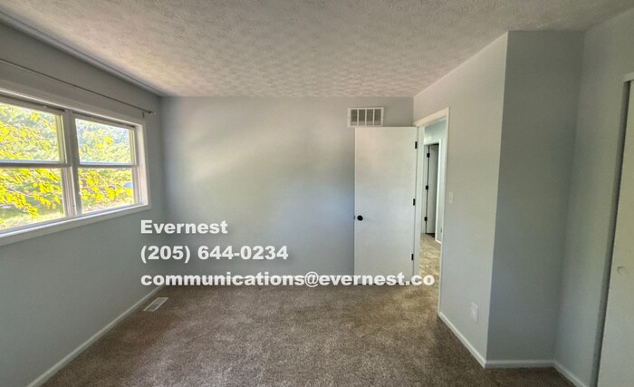 Building Photo - 6642 Glacier Ave