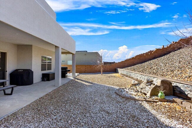 Building Photo - 1551 Corta Cancun