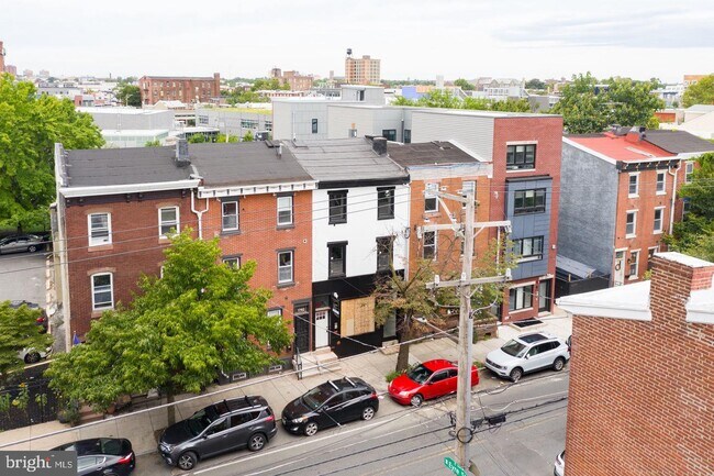 Primary Photo - 1764 Frankford Ave