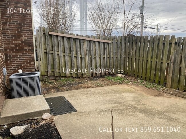 Building Photo - 104 Florence Ct