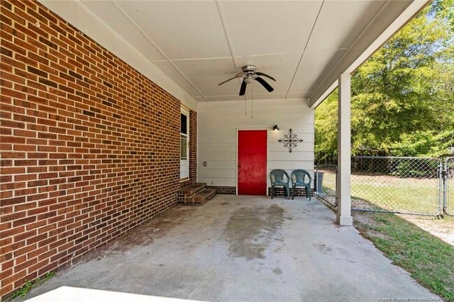 Building Photo - 422 Porter Rd