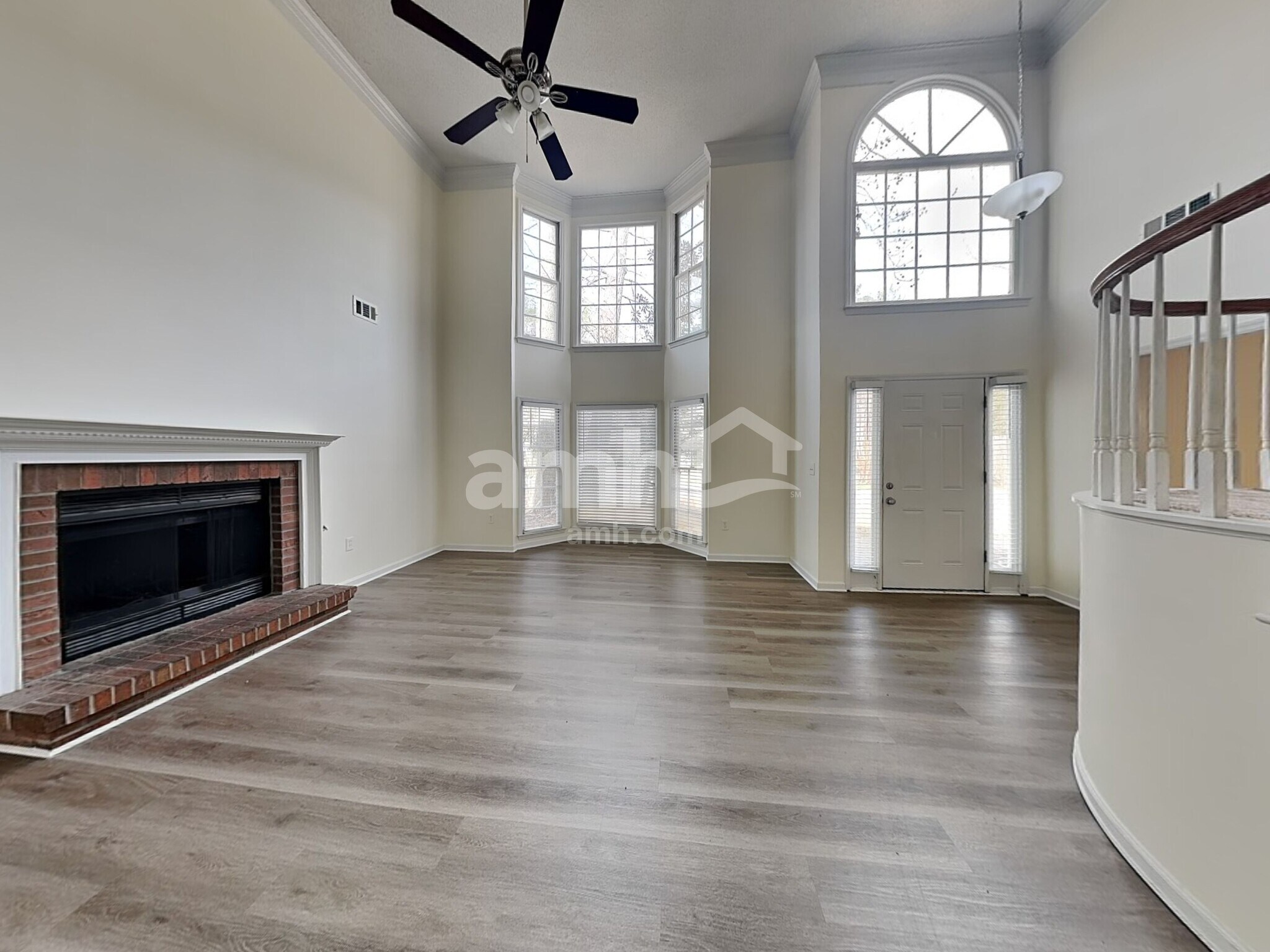 Building Photo - 3255 Dogwood Dr