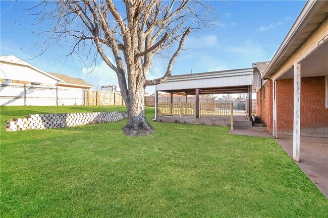 Building Photo - 1813 Ronald St