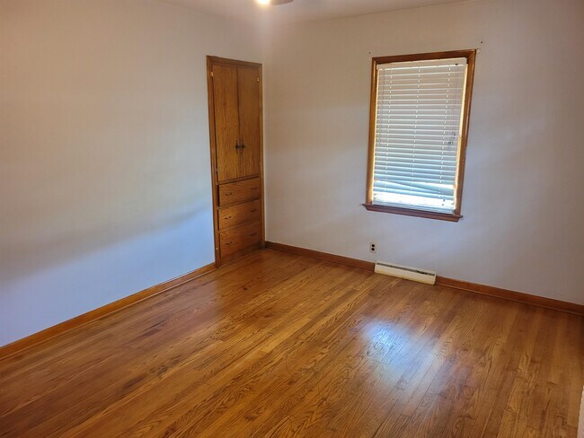 Building Photo - 2853 OH-63