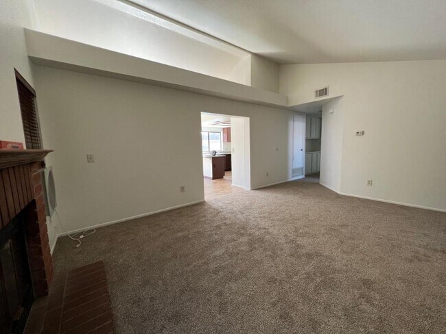 Building Photo - 2258 Gregory Ave