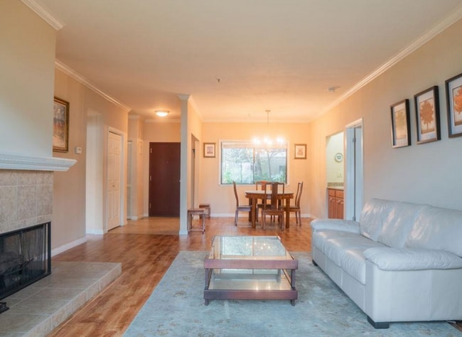 Building Photo - Charming 2 Bed, 2 Bath Condo in Santa Clara