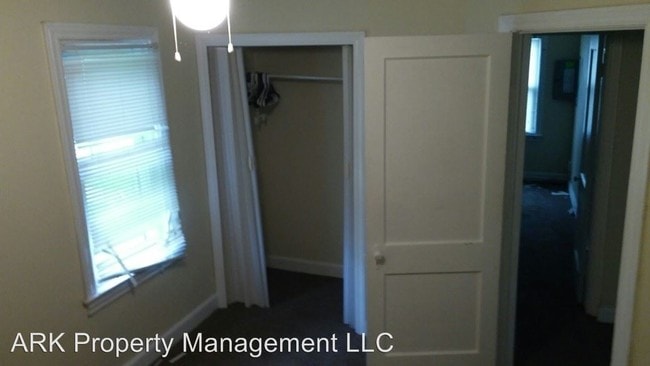 Building Photo - 4273 Kendall Rd