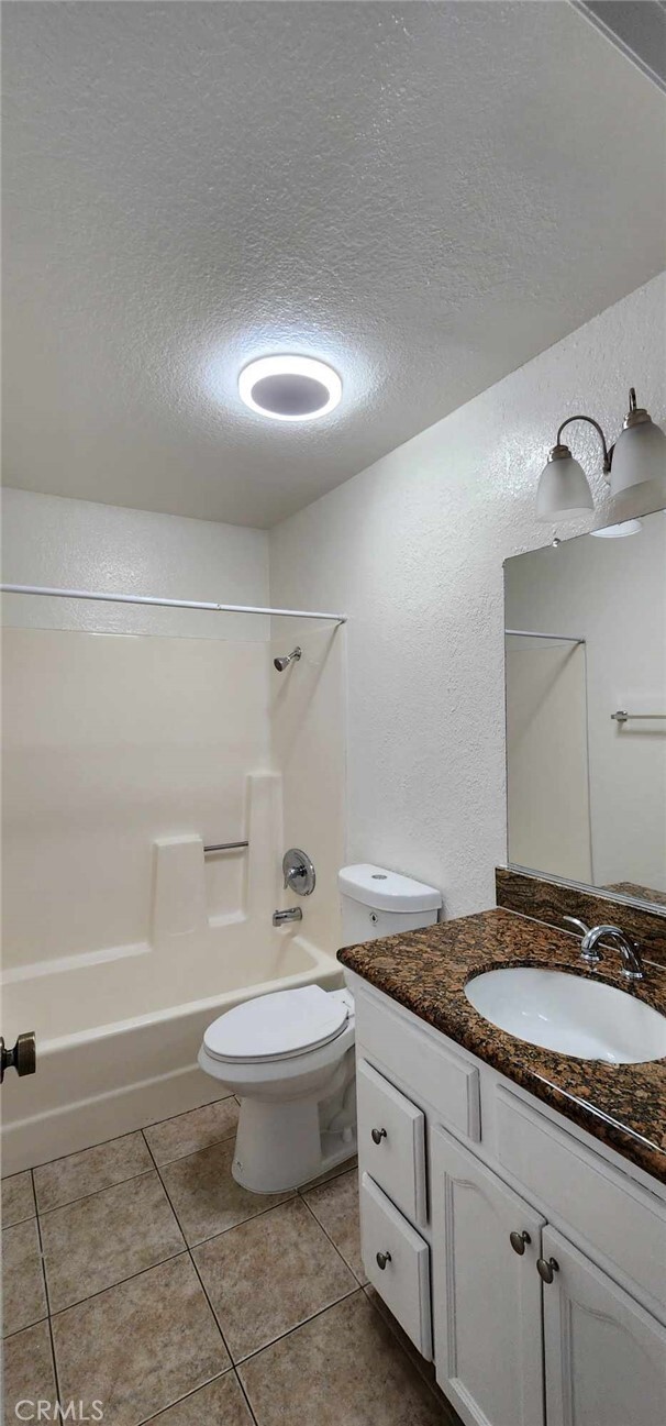 Building Photo - 22890 Hilton Head Dr