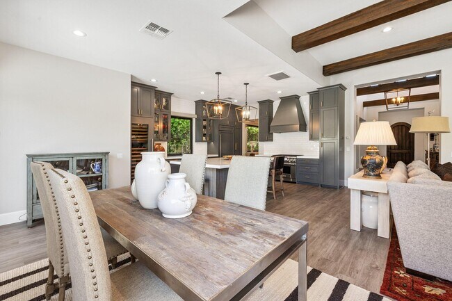 Building Photo - 77745 Concha Ct