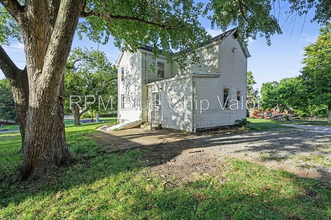 Building Photo - 534 Fleming Rd