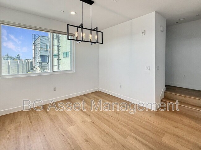 Building Photo - 3909 Wattling St