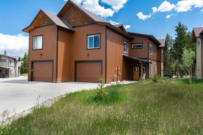 Building Photo - 278 Mountain Willow Dr