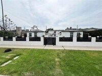 Building Photo - 2423 N Lincoln St