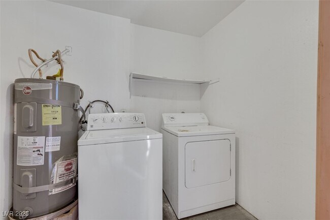 Building Photo - 3151 N Soaring Gulls Dr