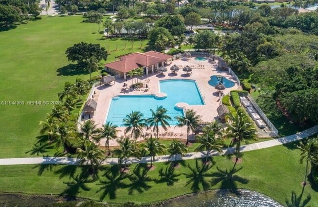 Building Photo - 4279 Greenbriar Ln