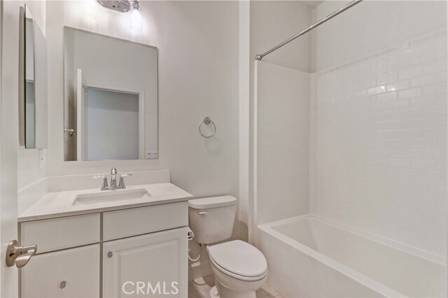 Building Photo - 5 Majeza Ct