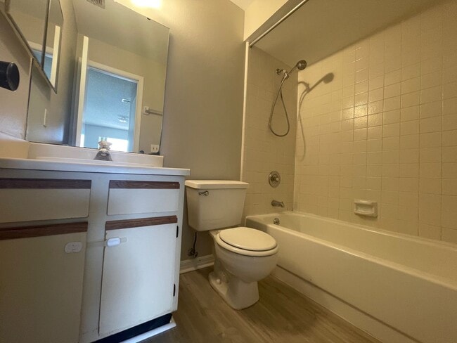 Building Photo - 2 bedroom 2 bathroom in Summer Place, Merritt Island