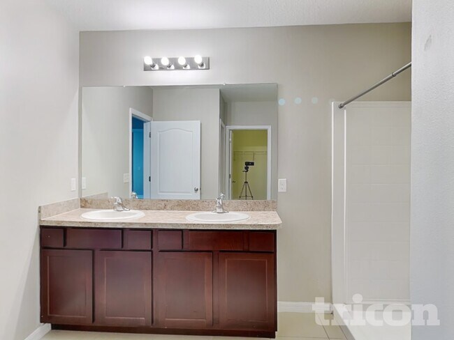 Building Photo - 4368 Edenrock Pl