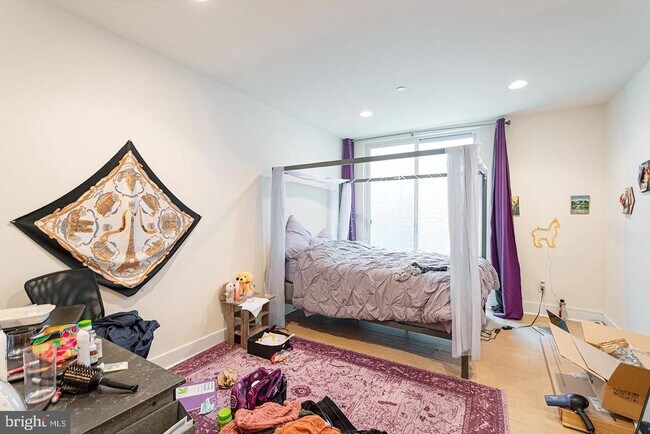 Building Photo - 1110 South St