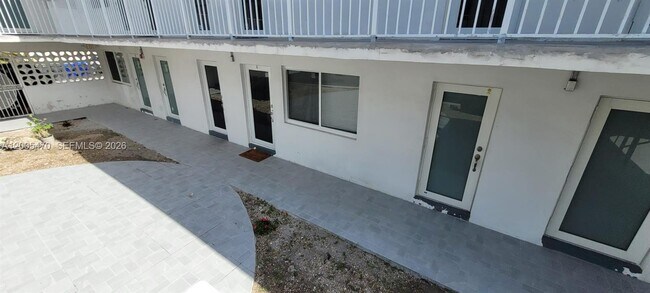 Building Photo - 1719 Wiley St