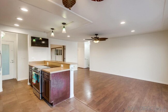 Building Photo - 3997 Crown Point Dr