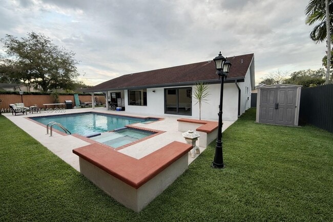 Building Photo - 13253 SW 96th Terrace