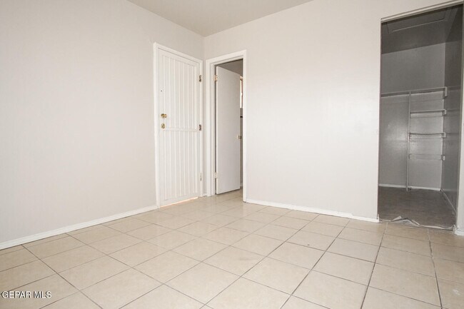 Building Photo - 4031 Thomason Ave