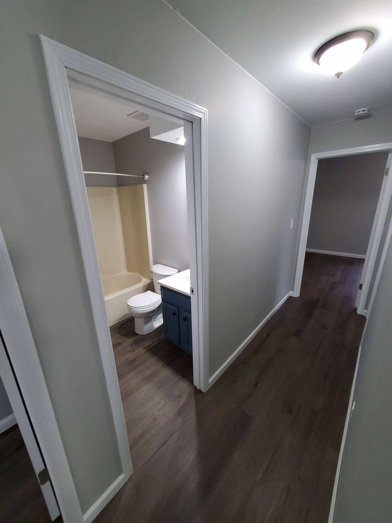 Building Photo - 12 Pebble Ct