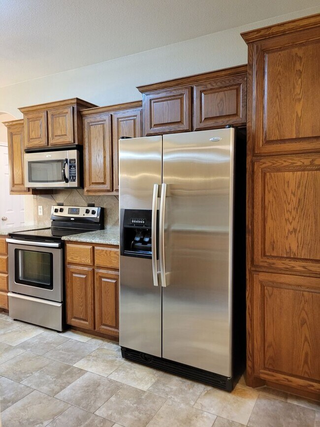Building Photo - 2501 Leatherwood Dr