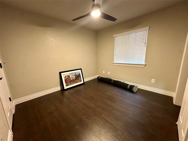 Building Photo - 21641 Forest Colony Dr