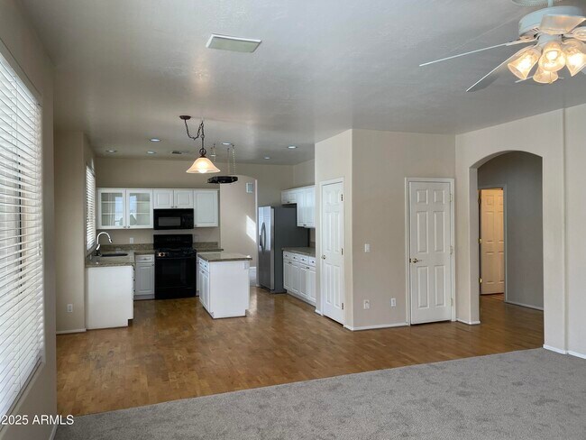 Building Photo - 341 W Helena Dr
