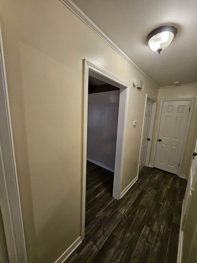 Building Photo - 8857 LA-111