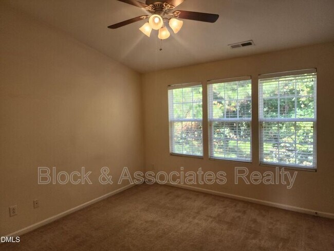 Building Photo - 642 Cupola Dr