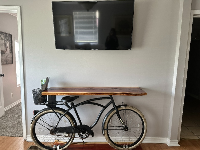 Building Photo - 3811 Crutcher St