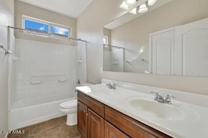 Building Photo - 3557 E Odessa Dr