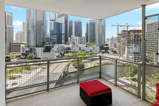 Building Photo - 350 S Miami Ave