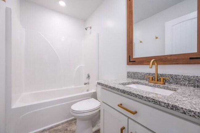 Building Photo - 422 Waterfowl Wy