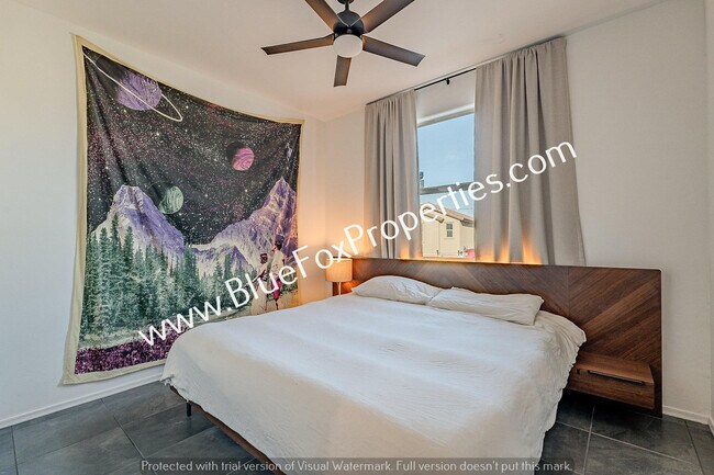 Building Photo - 8683 N Calle La Canoa