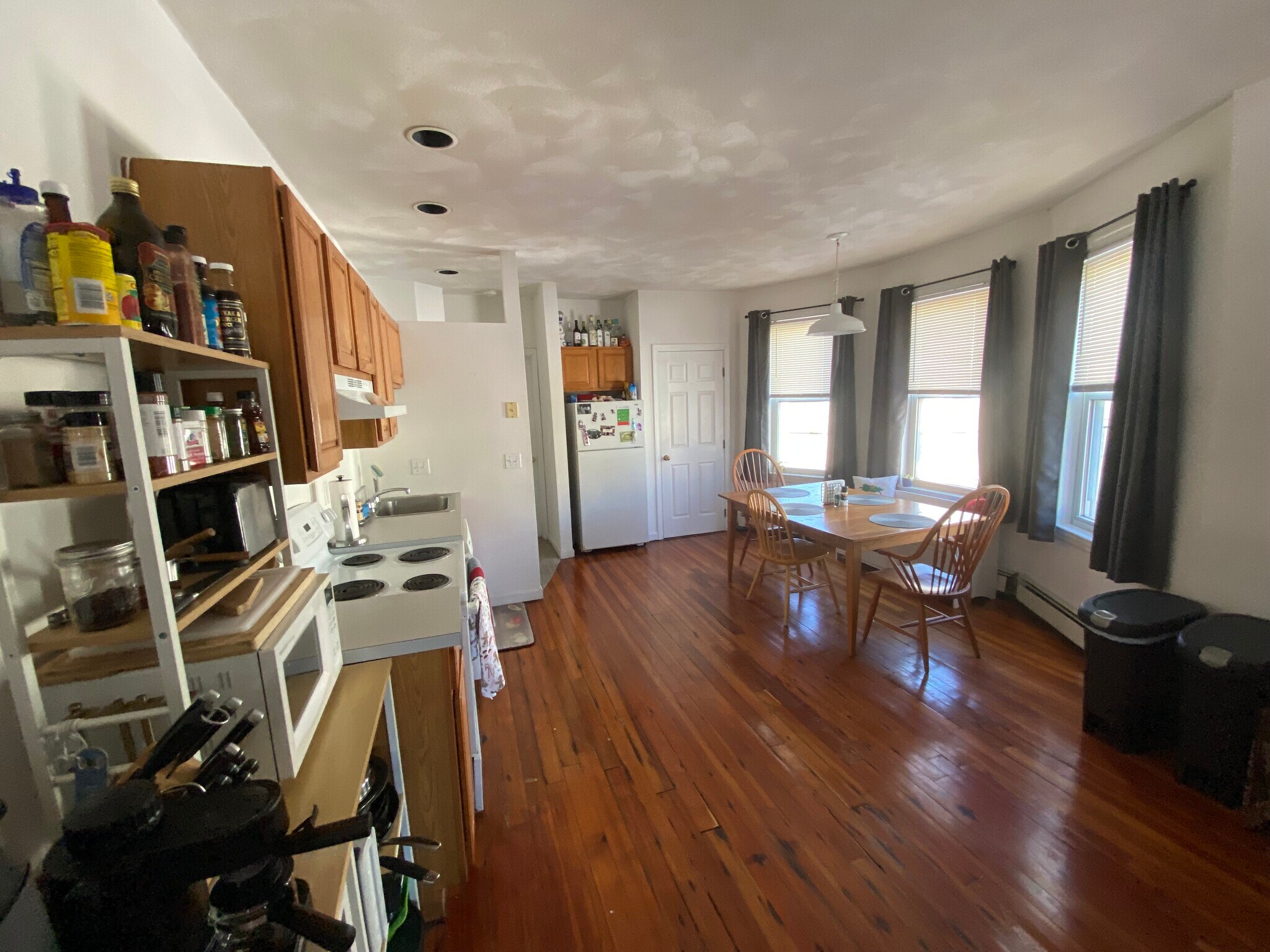 Building Photo - 58 Mansfield St