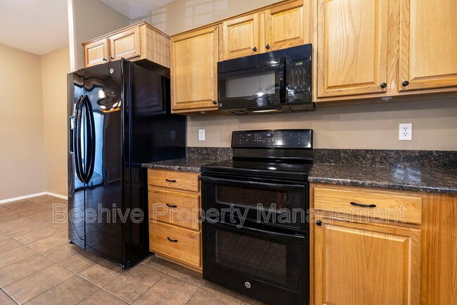 Building Photo - 2314 W Jake Haven