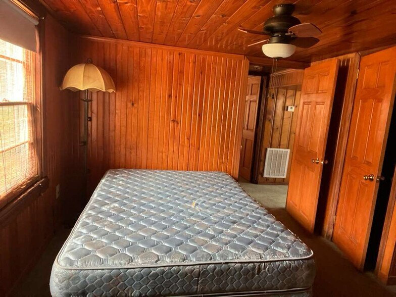 Building Photo - 1604 Havens Dr