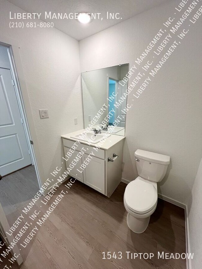 Building Photo - 1543 Tiptop Mdw