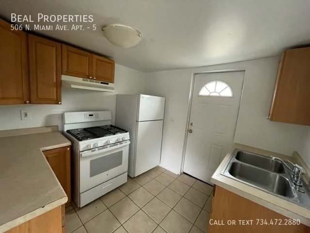 Building Photo - 506 N Miami Ave