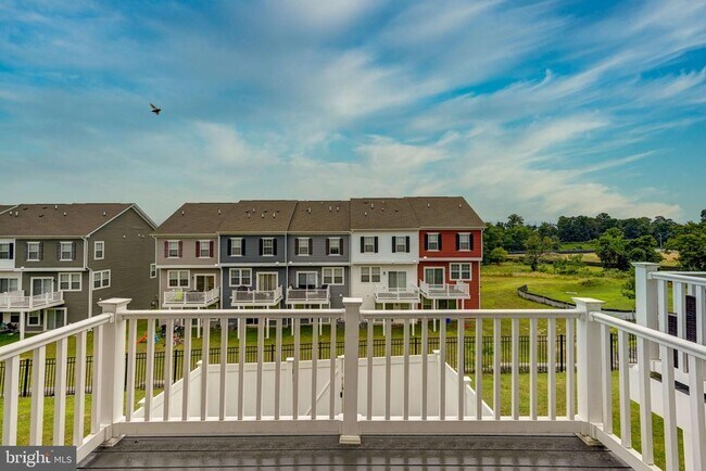 Building Photo - 5059 Silver Oak Dr
