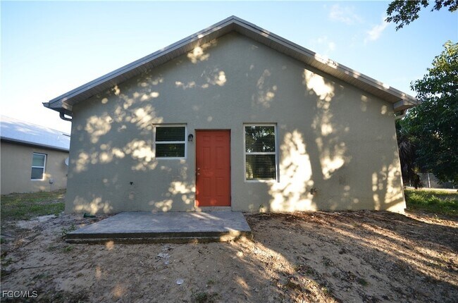 Building Photo - 2218 Quality Life Ctr Wy