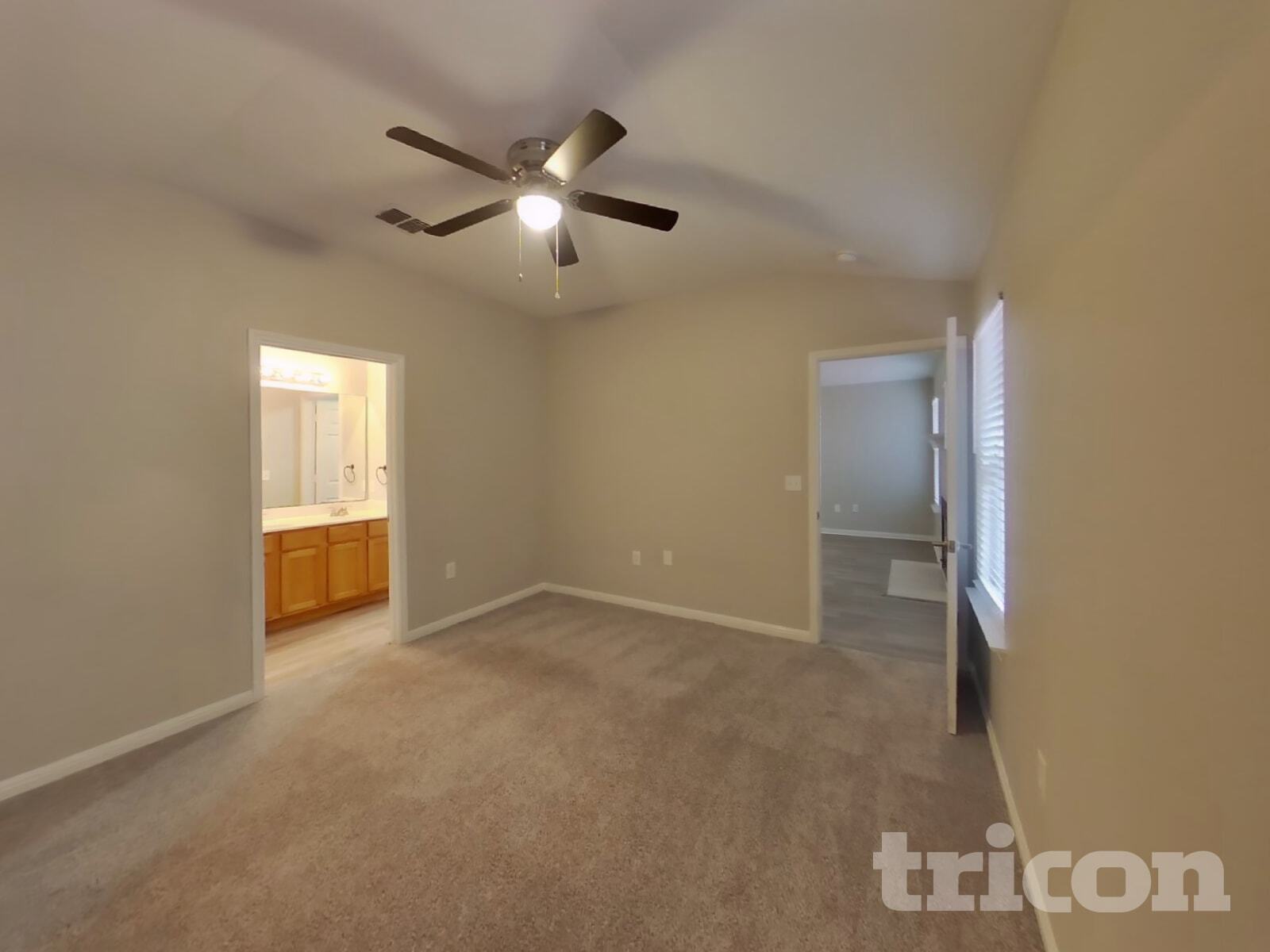 Building Photo - 6614 Cougar Village