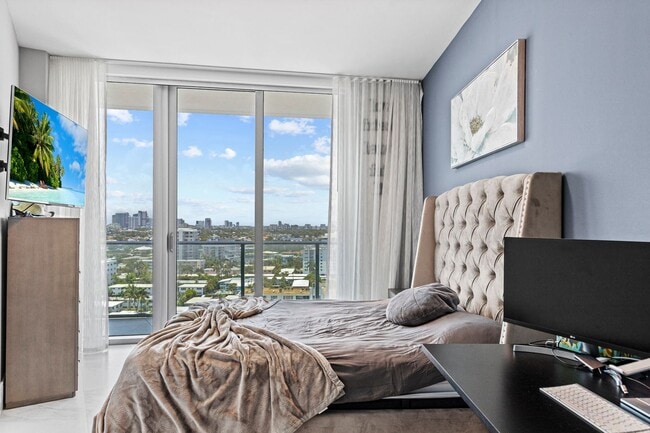 Building Photo - Luxury Beachfront Living at Its Finest – Fully Furnished Condo in Prime Fort Lauderdale Location!