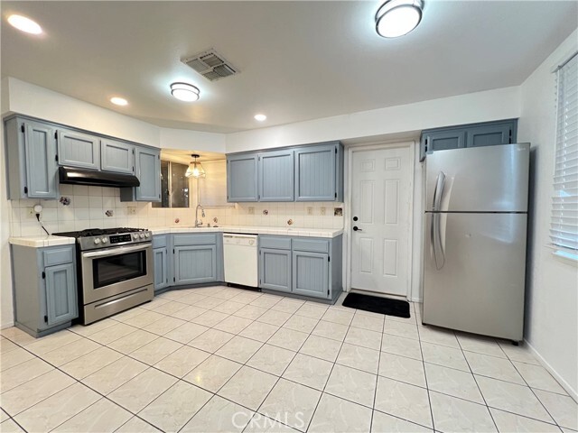 Building Photo - 5809 Sunland St